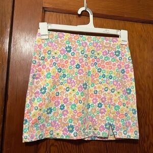 Wild Fable Women's Denim Mini Skirt Size 2, Light Wash, Floral Daisy Pattern